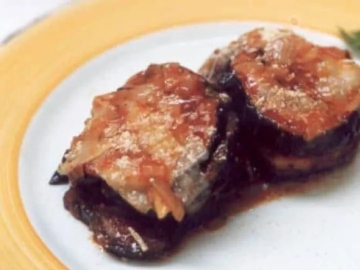 Berinjela à Parmegiana