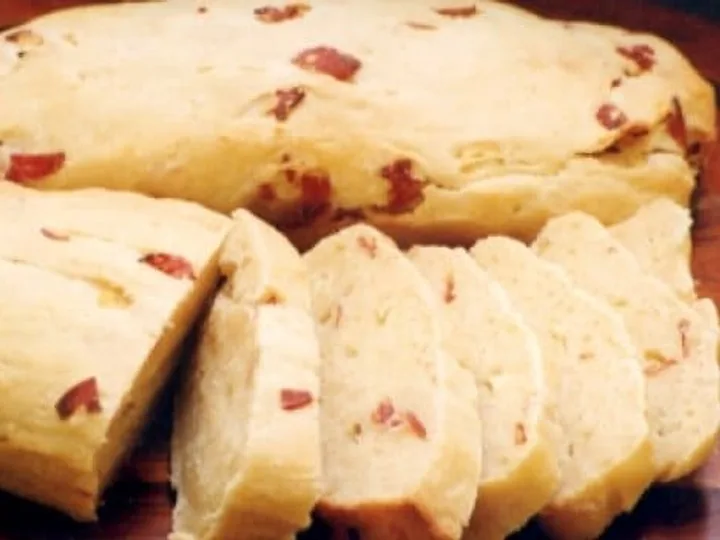 Pão de Batata com Salame