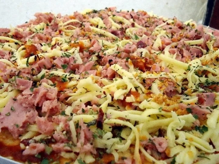 Pizza de Presunto e Mussarela
