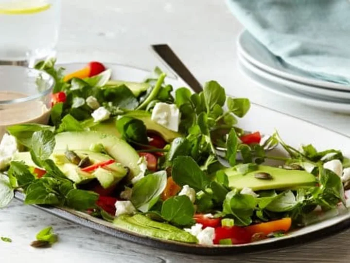 Salada de Agrião e Pêra com Molho Asiático