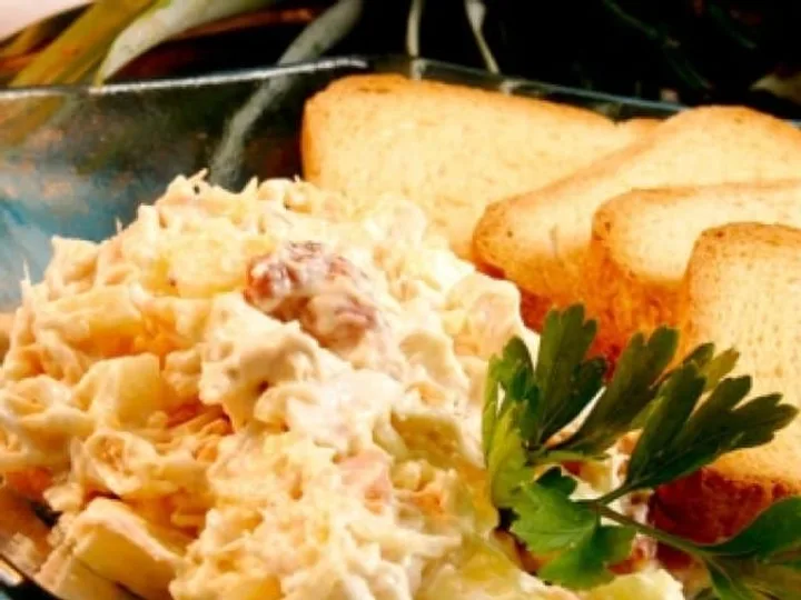 Salada de Frango Tropical