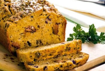 Receita de Pão com Sardinha, Azeitona e Cebola, enviada por Adege Adalgisa - Prazer à Mesa