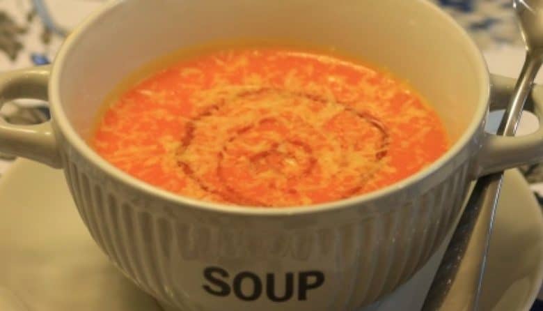 Receita de Sopa Creme de Abóbora com Gengibre, enviada por Janaine Pina - Prazer à Mesa
